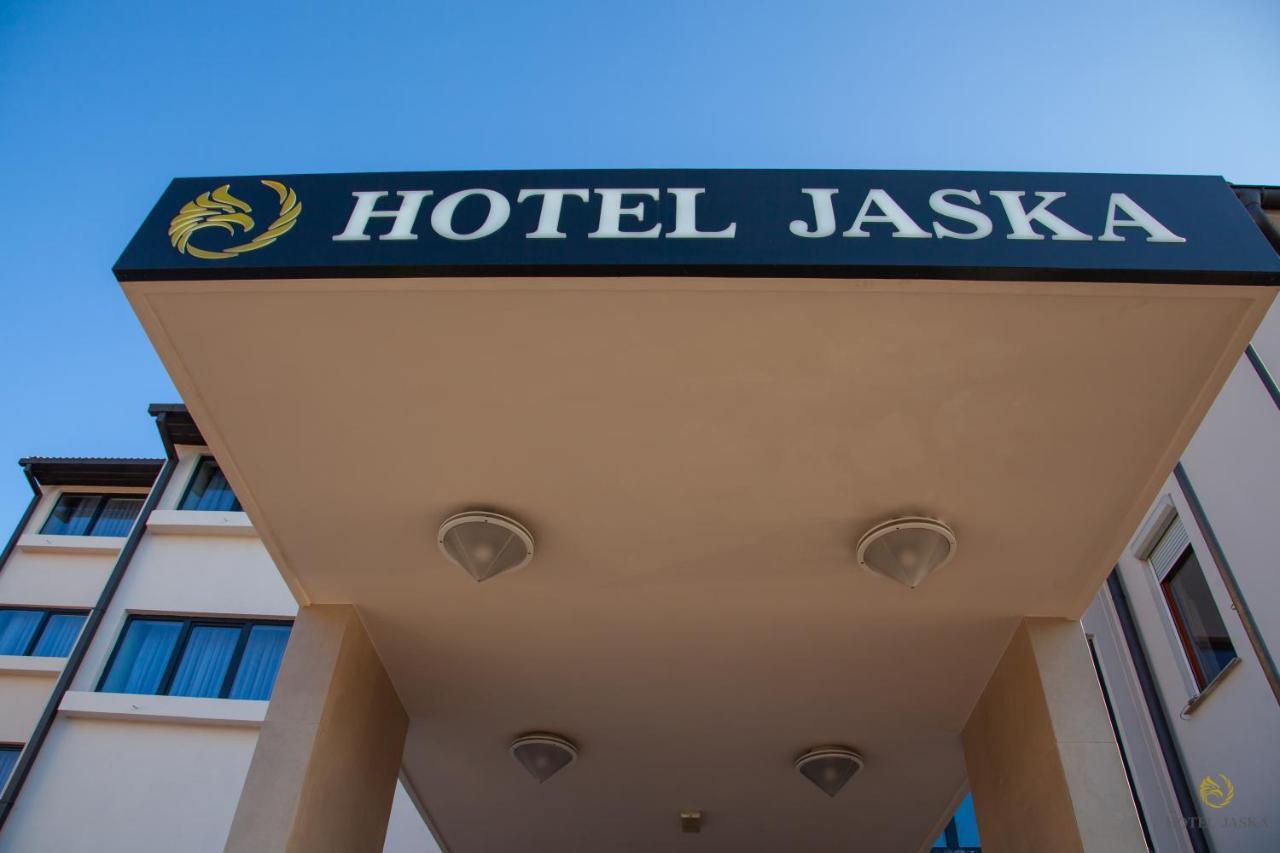 Hotel Jaska ยาสเตรบาร์สโก ภายนอก รูปภาพ